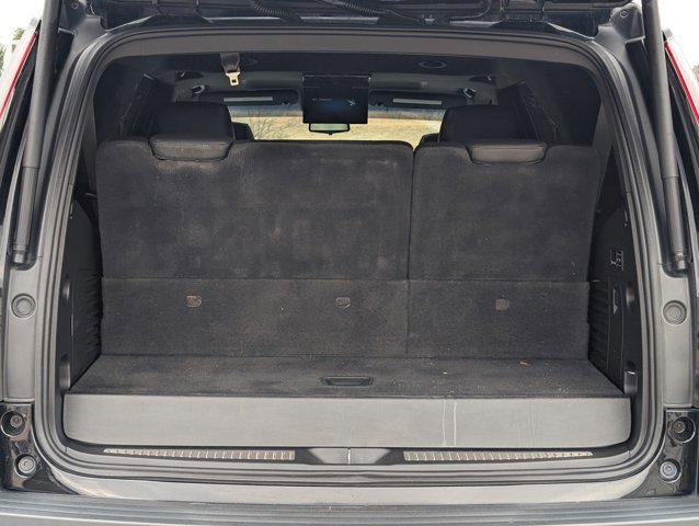 Used 2020 Cadillac Escalade Platinum image 9