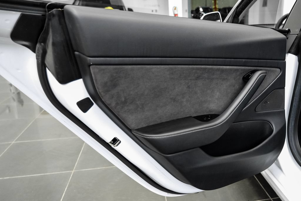 Used 2019 Tesla Model 3 Long Range RWD image 37