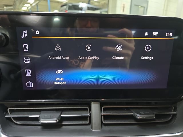 New 2025 Chevrolet Trax RS w/ Driver Confidence Package image 24