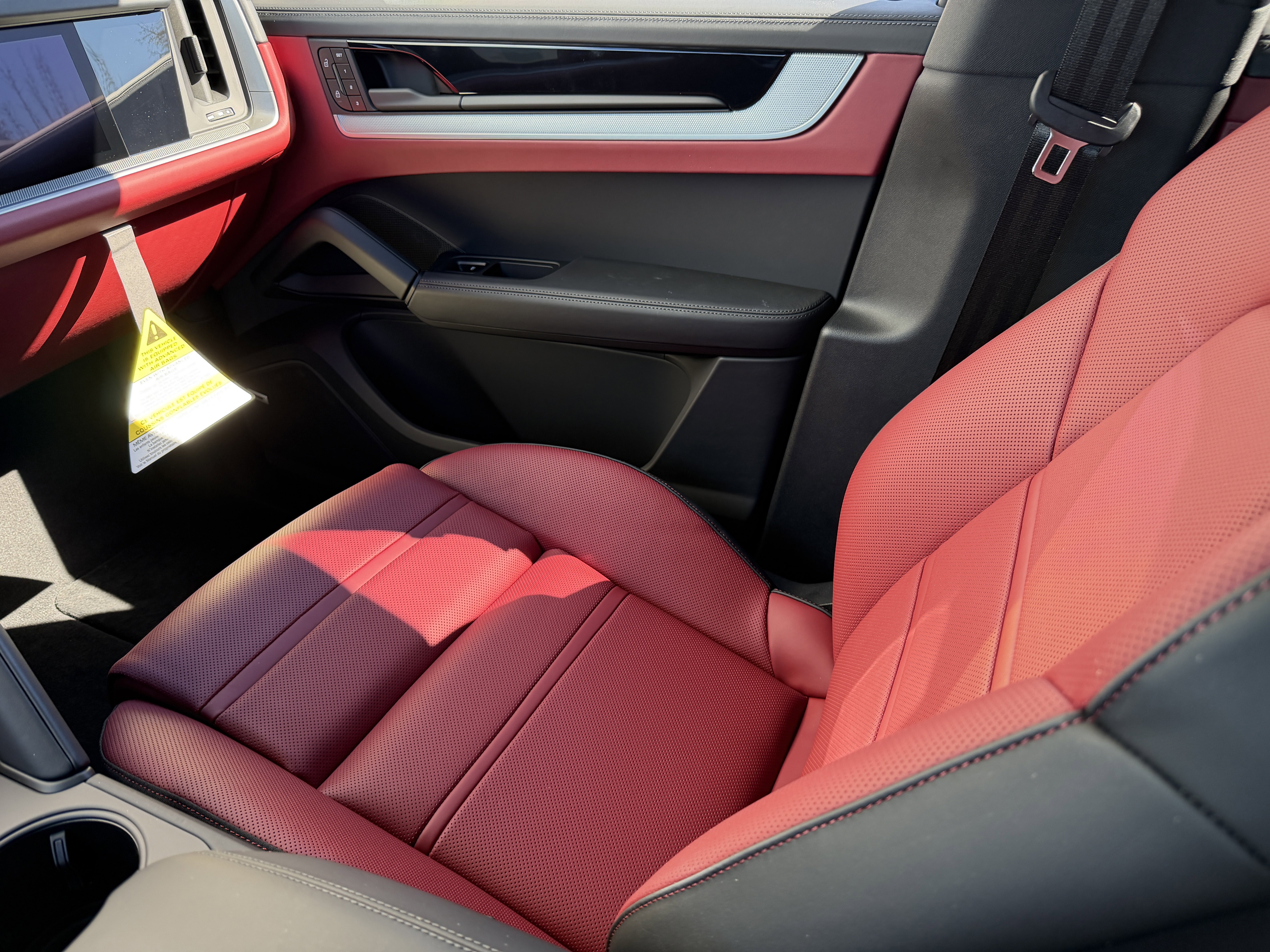 New 2026 Porsche Cayenne Coupe image 20