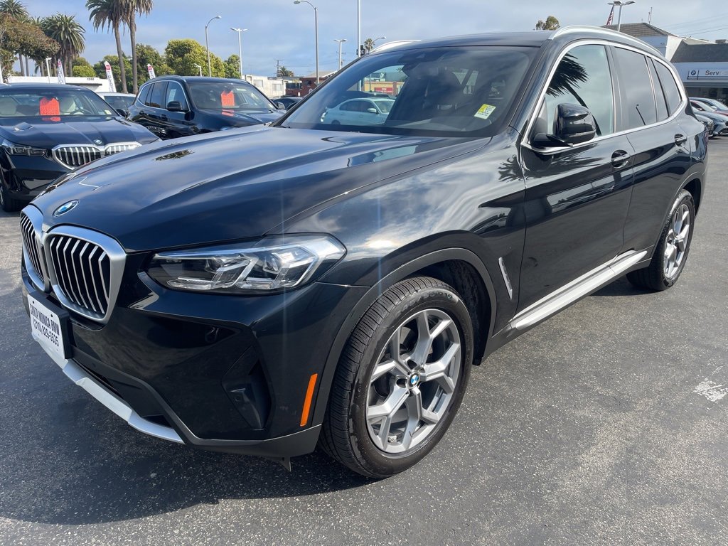 Used 2024 BMW X3 sDrive30i image 3
