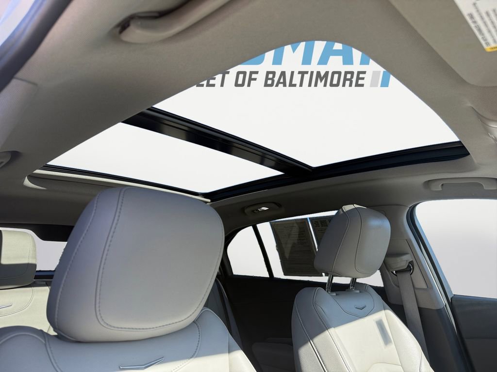 Used 2022 Cadillac XT4 Luxury w/ Cold Weather Package image 16