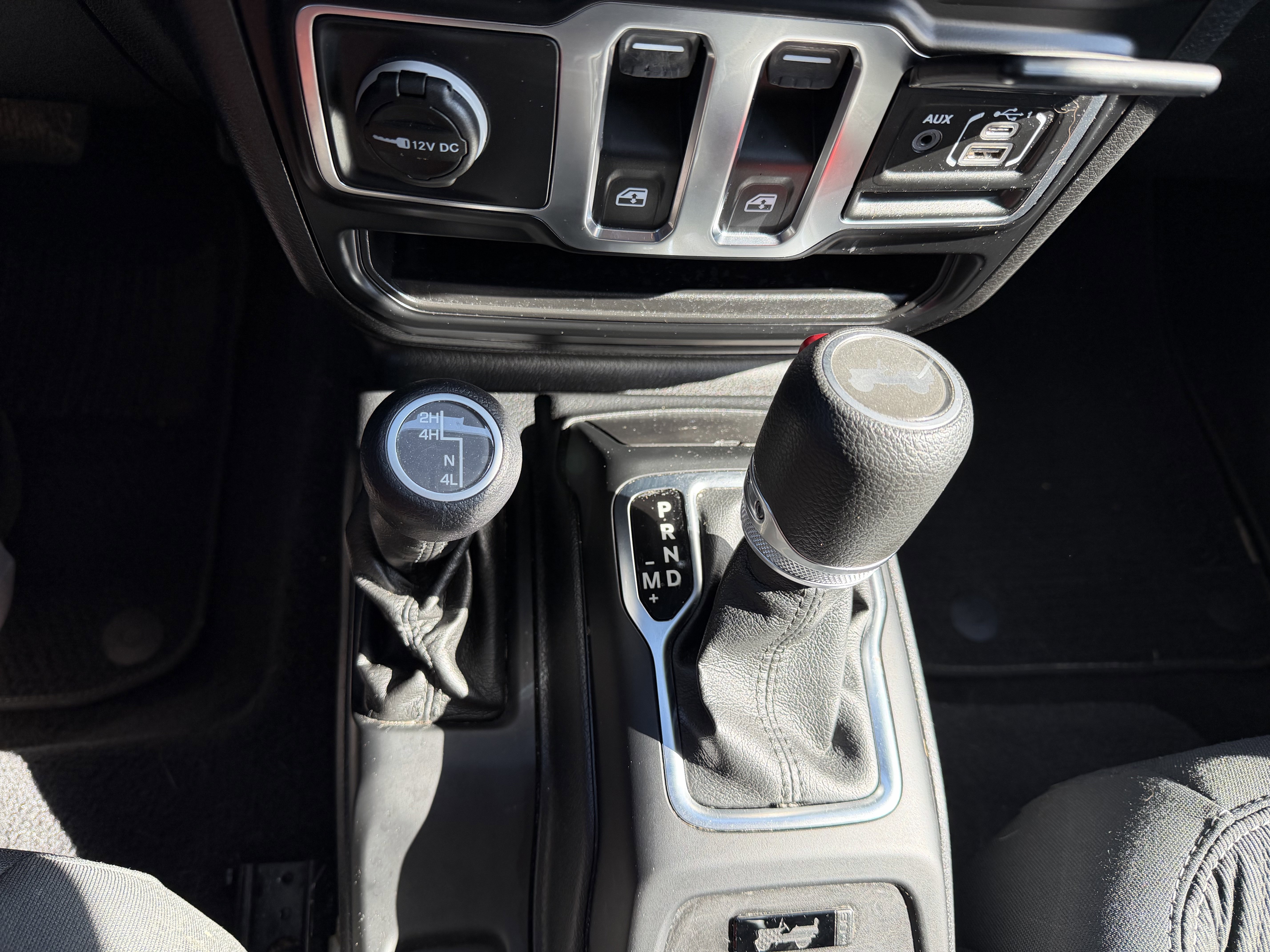 Used 2021 Jeep Wrangler Sport AWD/4WD image 17