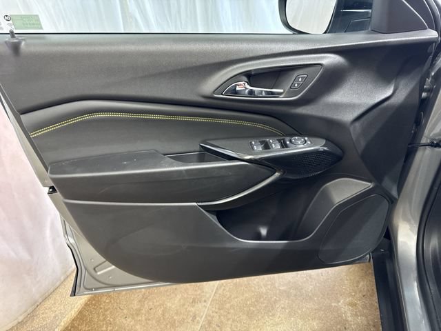 Used 2025 Chevrolet Trax ACTIV w/ Sunroof Package FWD image 22
