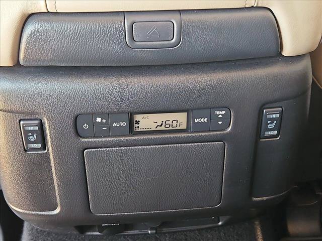 Used 2022 Nissan Armada Platinum w/ Captain's Chairs Package RWD image 19