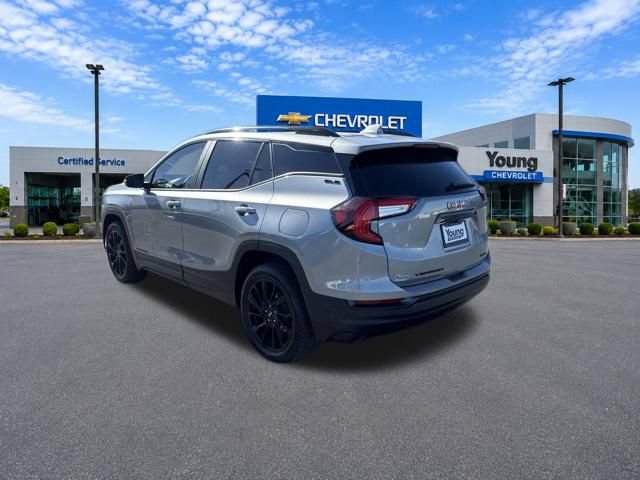 Certified 2023 GMC Terrain SLE w/ Driver Convenience Package AWD/4WD image 5