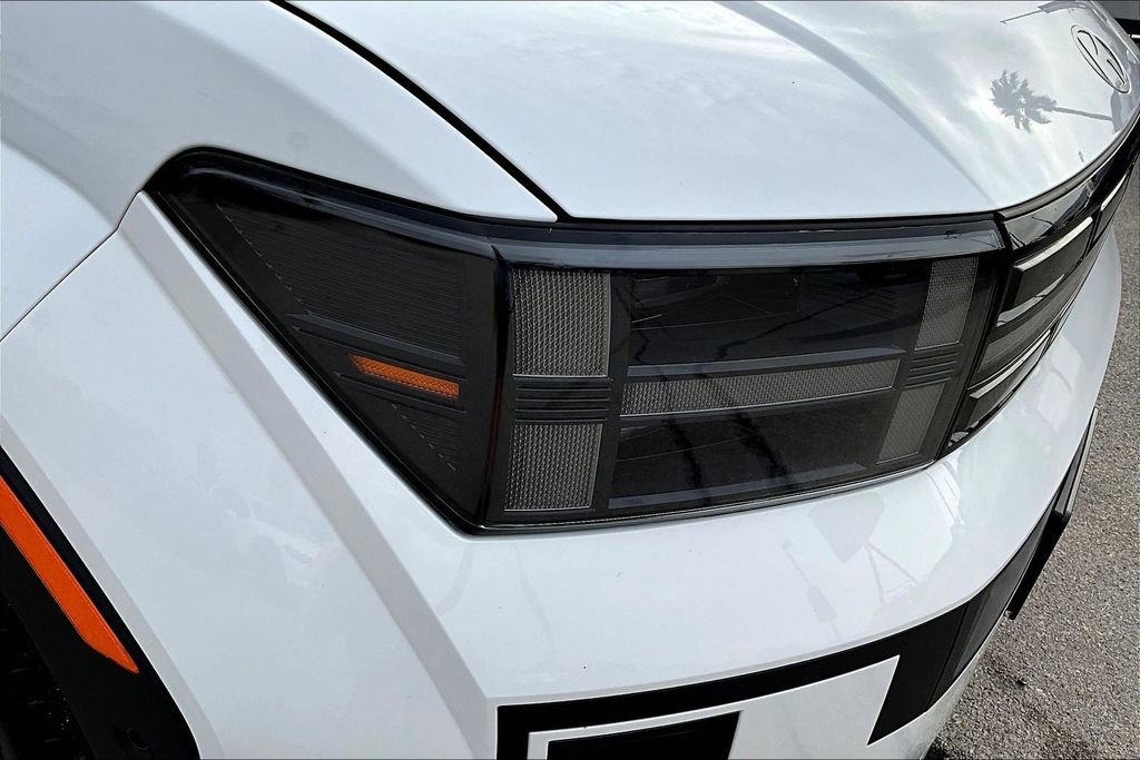 Used 2025 Hyundai Santa Fe Limited image 33