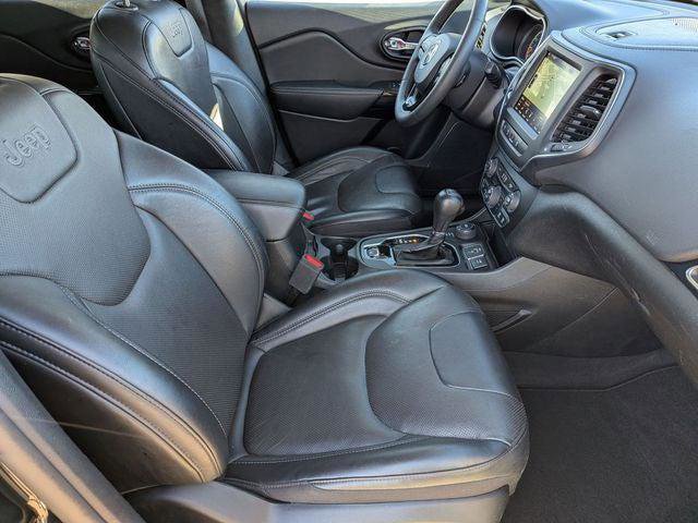 Certified 2023 Jeep Cherokee Altitude Lux image 30