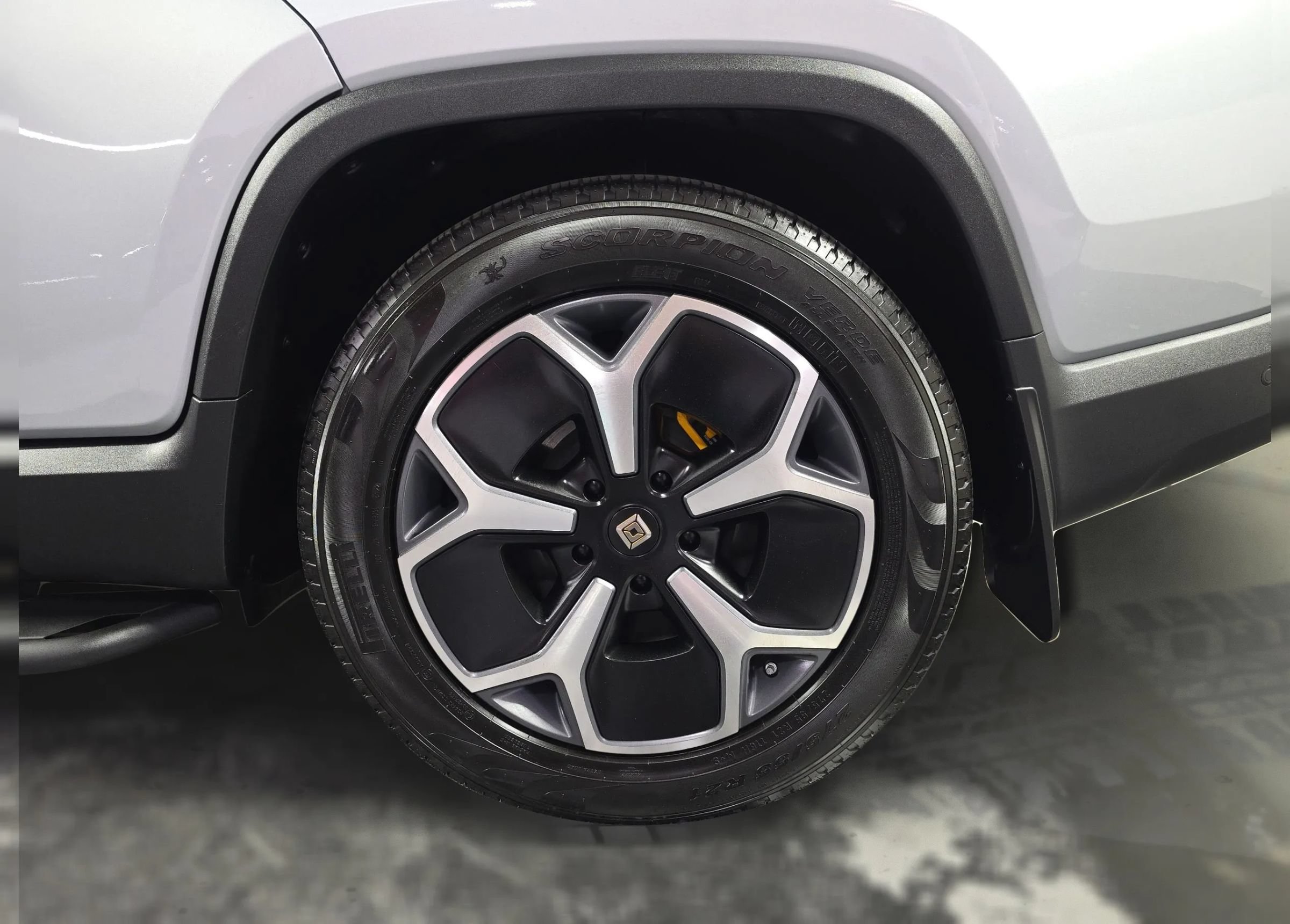 Used 2023 Rivian R1T Adventure AWD/4WD image 19