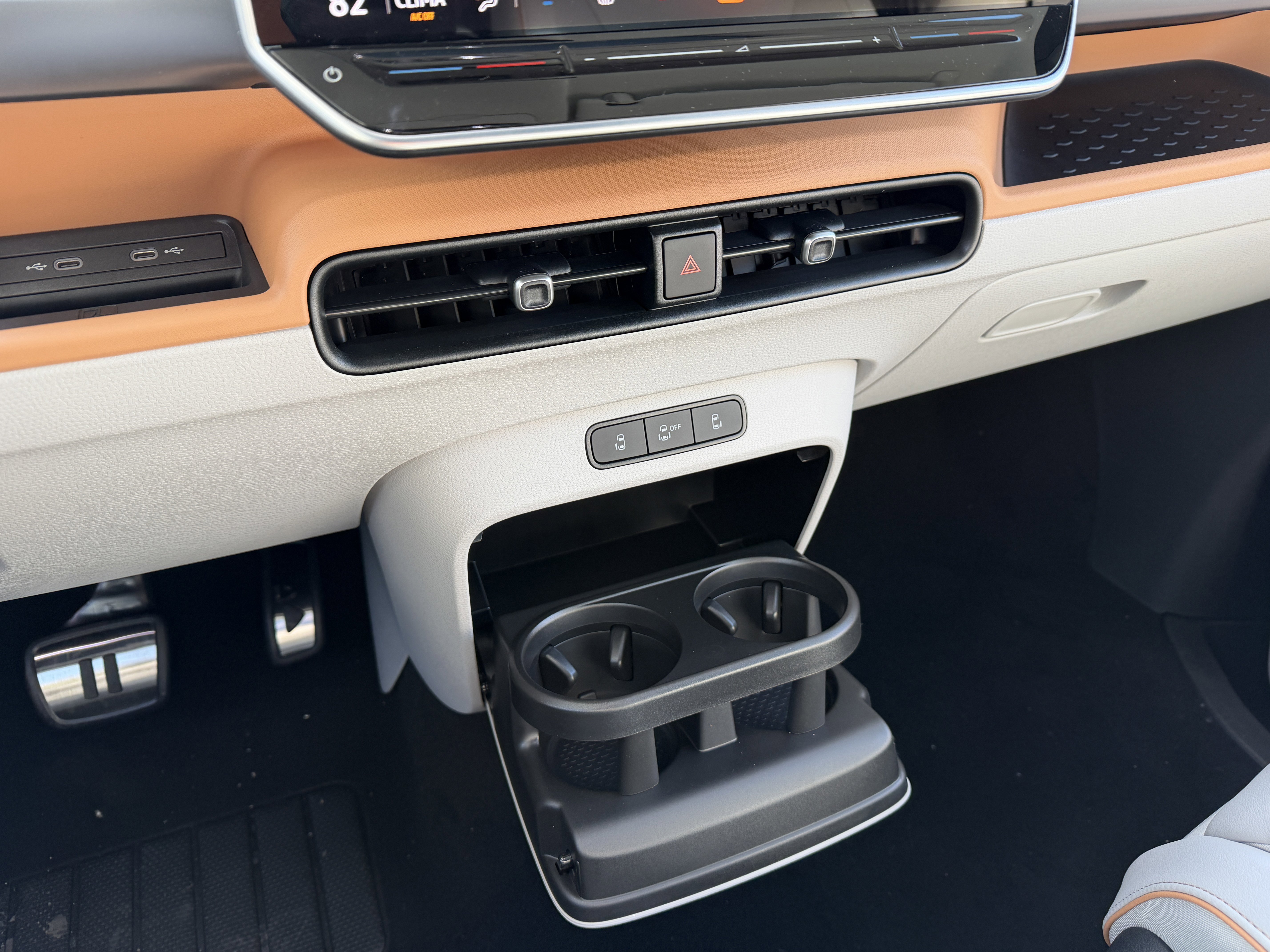 New 2025 Volkswagen ID. Buzz Pro S Plus image 21