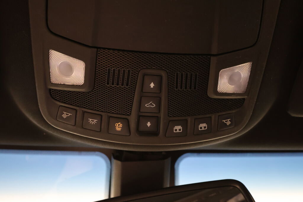 Used 2016 Lincoln MKX Reserve w/ Climate Package image 38