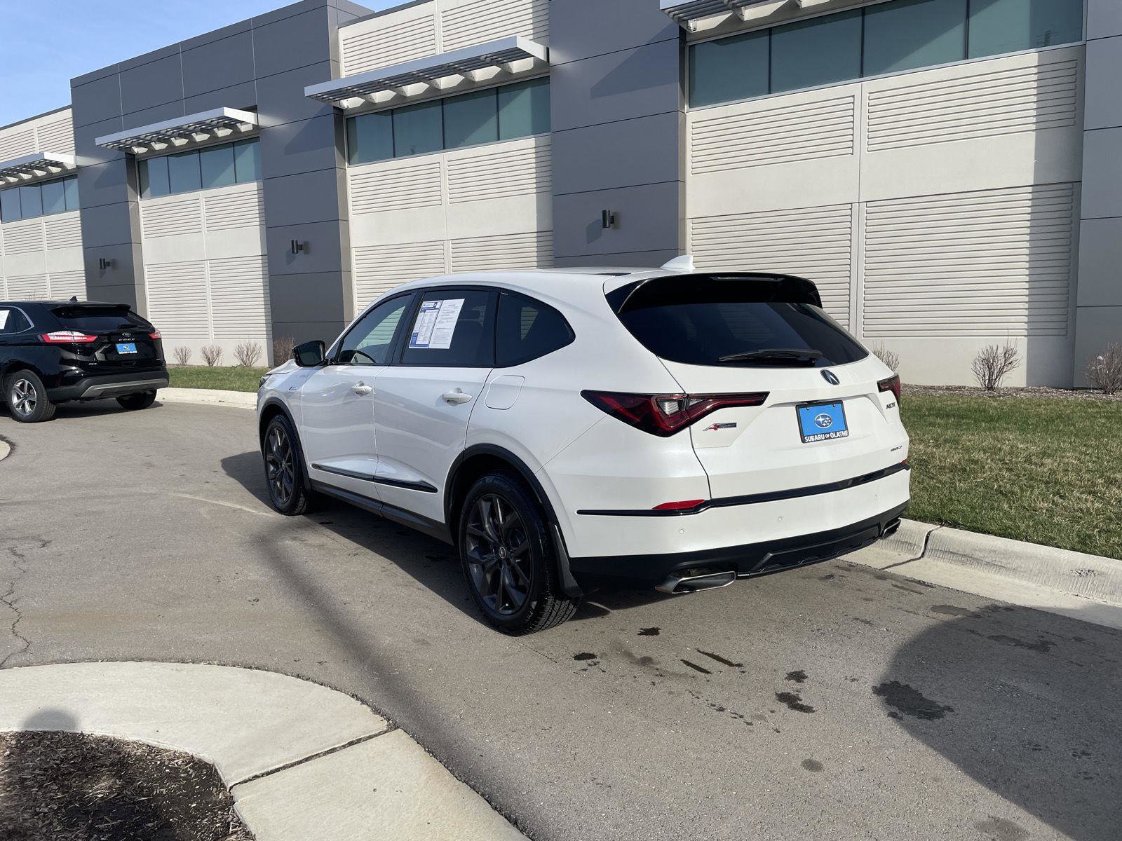 Used 2022 Acura MDX A-Spec image 6