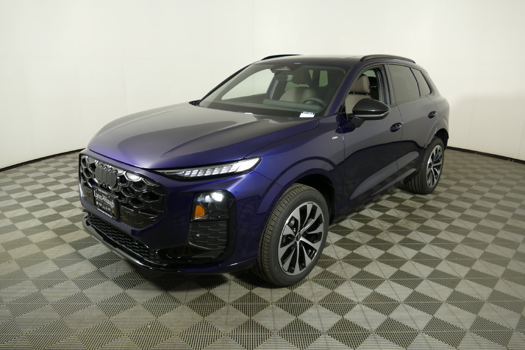 New 2026 Audi Q3 quattro 2.0T AWD/4WD image 7