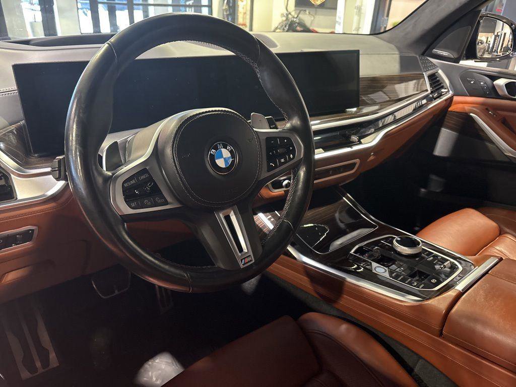 Used 2023 BMW X7 M60i w/ Executive Package image 62