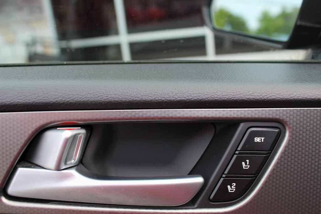 Used 2015 Hyundai Sonata Limited 2.0T FWD image 12