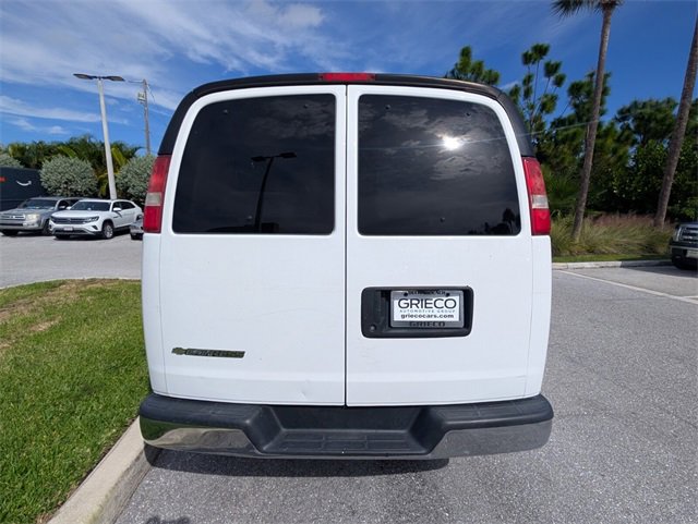 Used 2017 Chevrolet Express 3500 LT w/ LT Preferred Equipment Group image 12