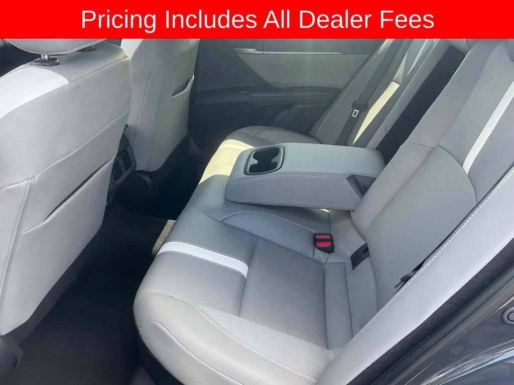 Used 2025 Toyota Camry SE w/ Convenience Package AWD/4WD image 19