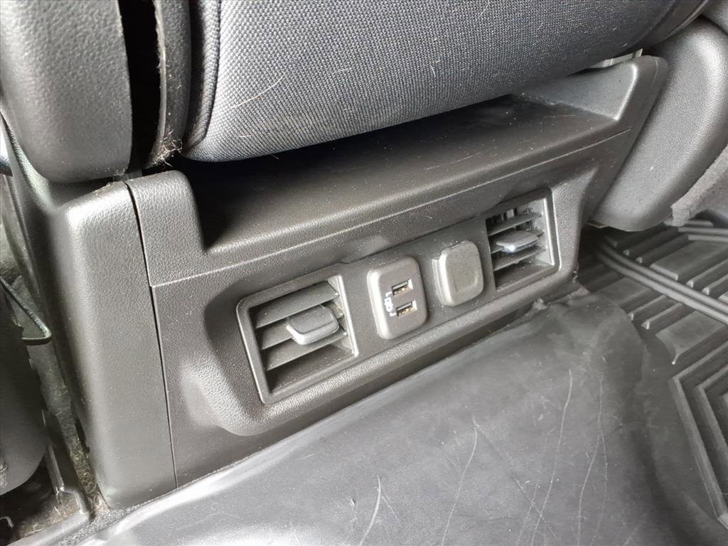 Used 2021 Chevrolet Silverado 1500 LT image 33