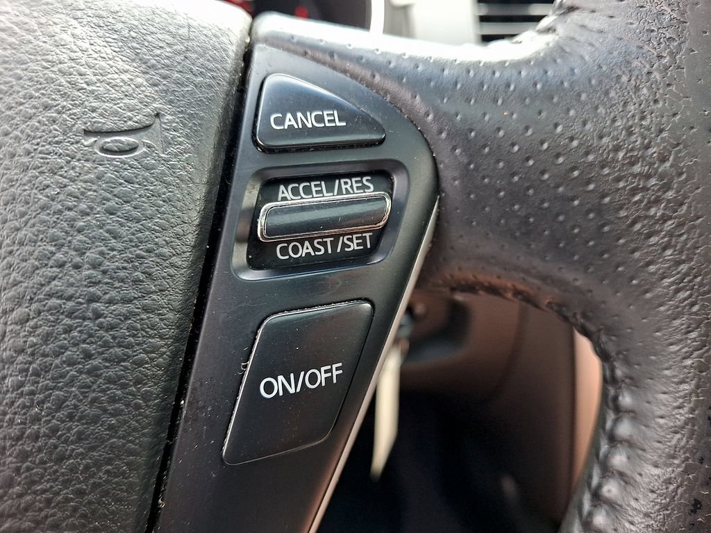 Used 2013 Nissan Murano LE w/ Platinum Pkg AWD/4WD image 27