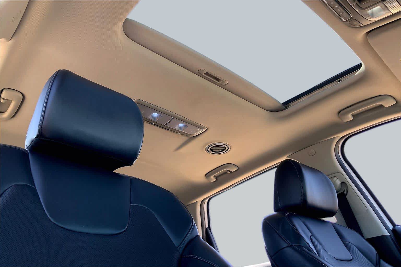 Certified 2022 Kia Telluride S FWD image 13