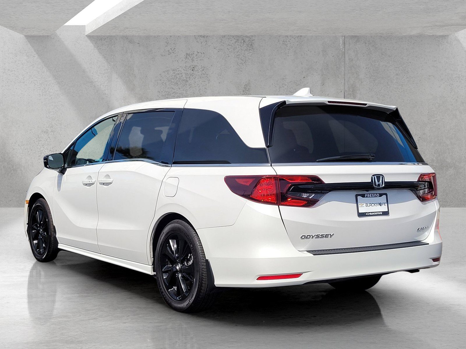 Used 2023 Honda Odyssey Sport image 7