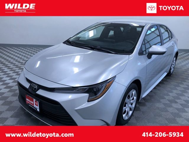 Used 2025 Toyota Corolla LE image 1