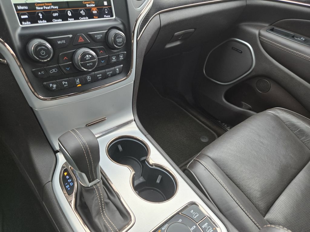 Used 2018 Jeep Grand Cherokee Summit AWD/4WD image 15