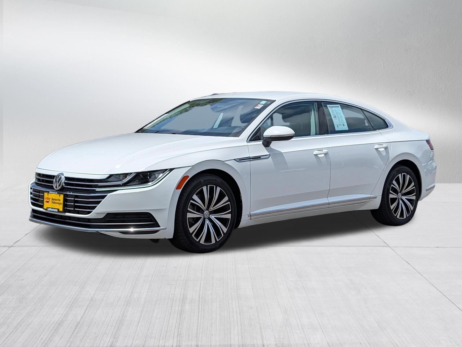 Used 2019 Volkswagen Arteon SE AWD/4WD image 3