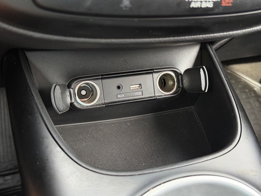 Used 2019 Kia Soul + FWD image 24