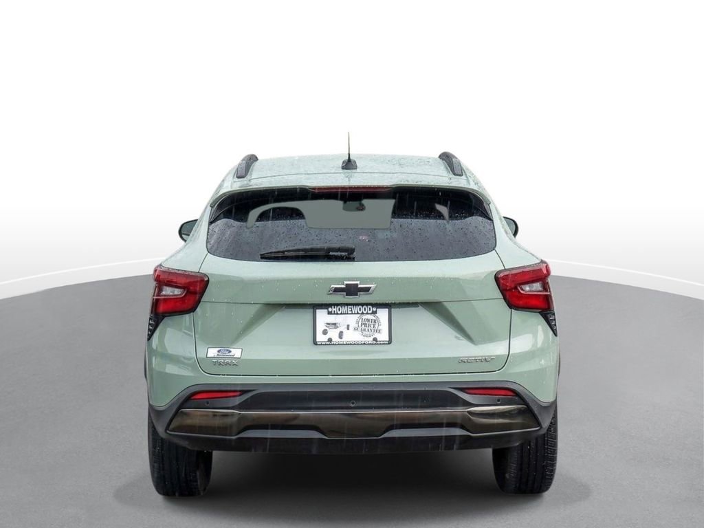 Used 2024 Chevrolet Trax ACTIV w/ Sunroof Package image 7