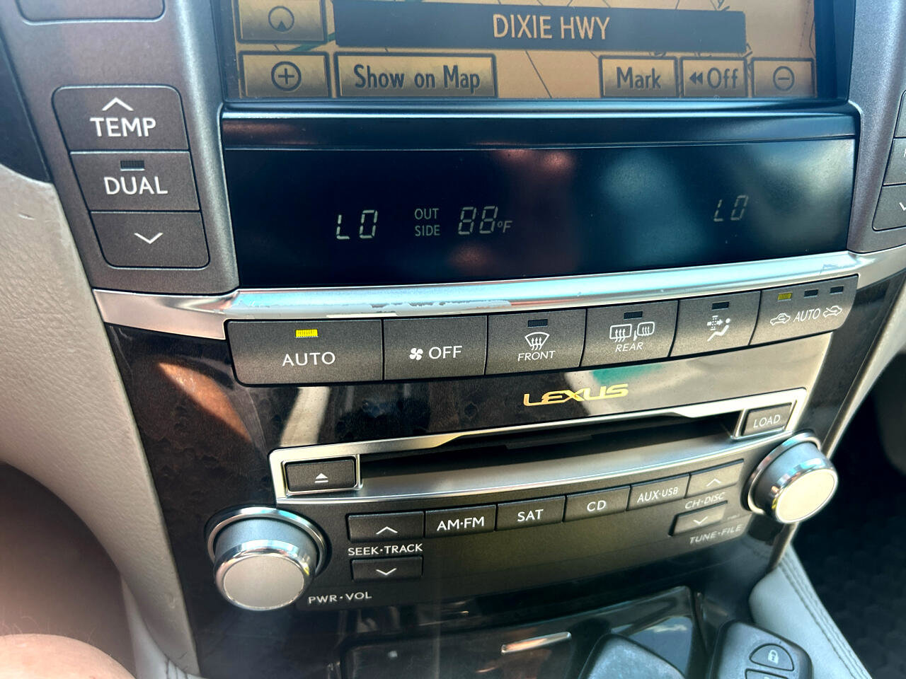 Used 2011 Lexus LS 460 image 18