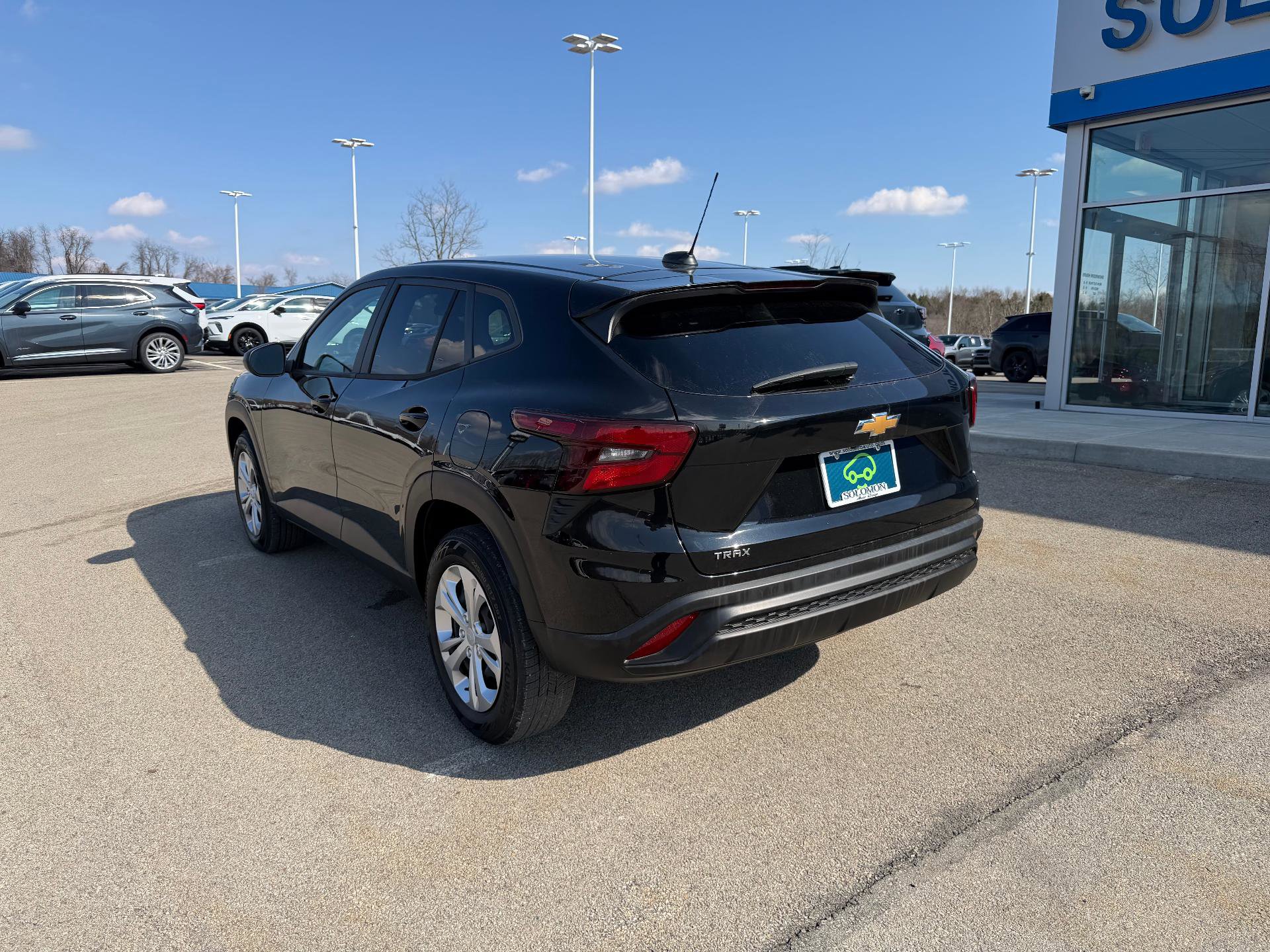 Certified 2024 Chevrolet Trax LS image 3