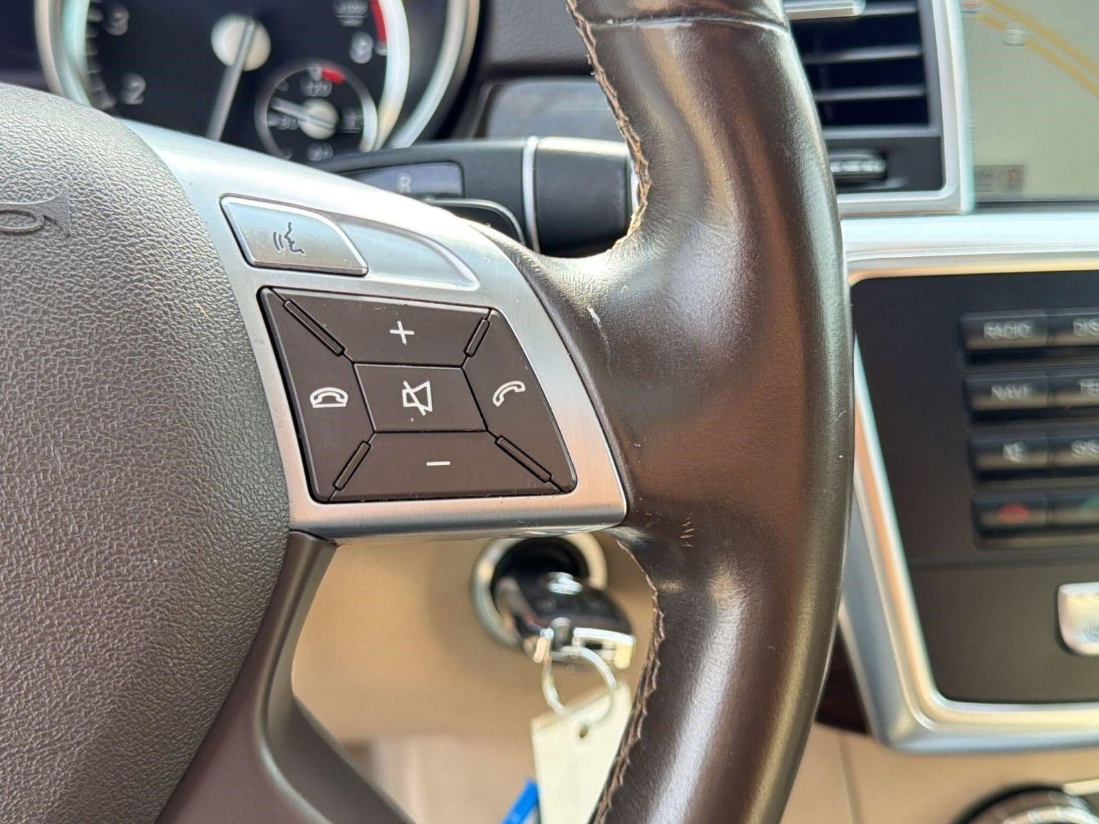 Used 2013 Mercedes-Benz GL 450 4MATIC w/ Premium 1 Pkg image 28