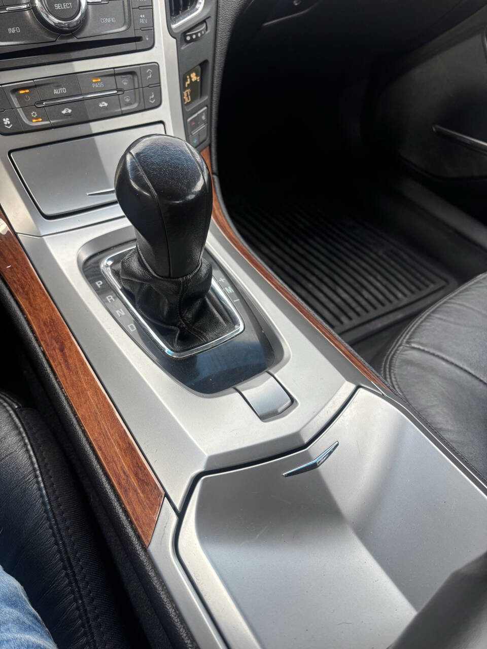 Used 2010 Cadillac CTS Luxury image 20