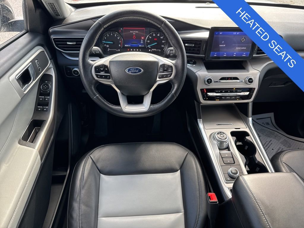 Used 2023 Ford Explorer XLT w/ Equipment Group 202A image 6