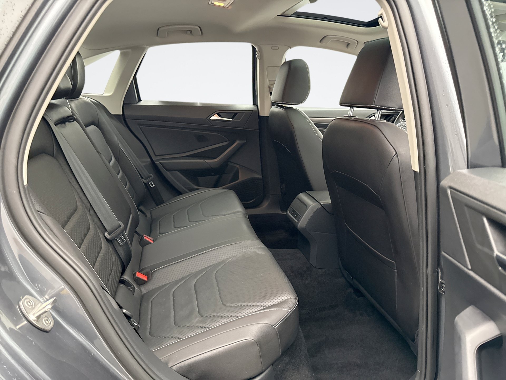 Used 2022 Volkswagen Jetta SEL FWD image 10