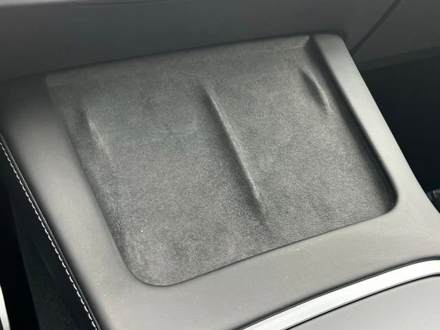Used 2022 Tesla Model Y Performance AWD/4WD image 18