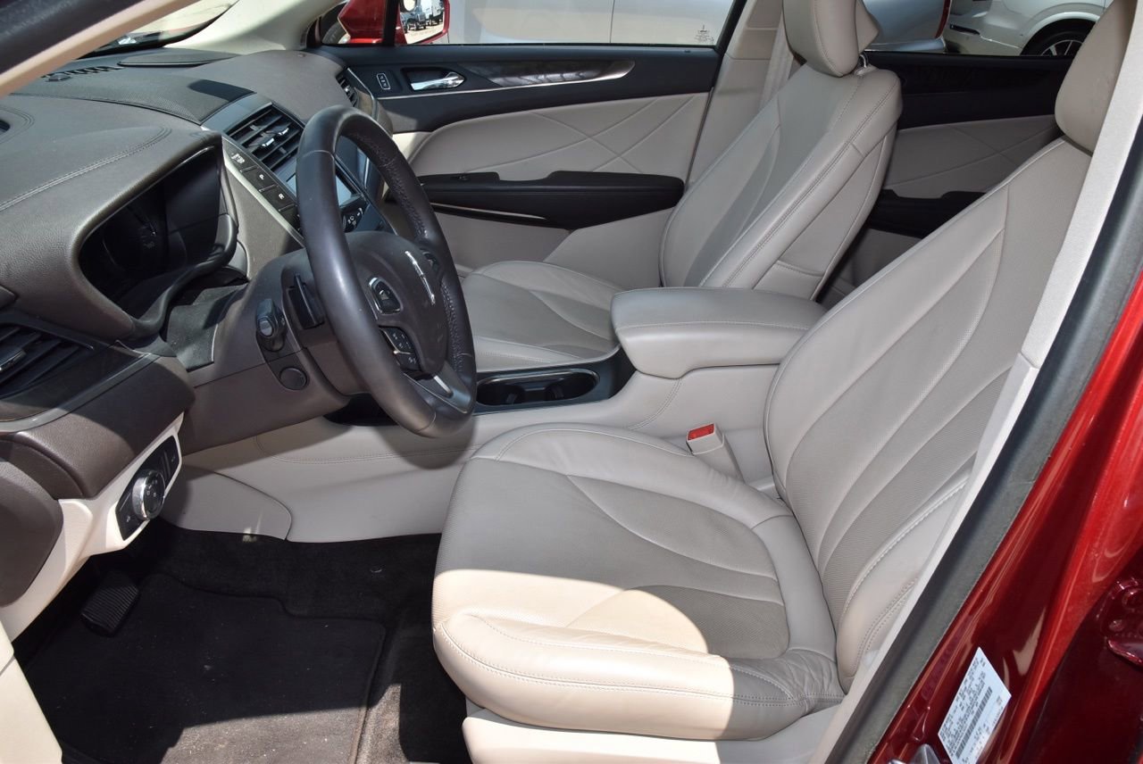 Used 2017 Lincoln MKC Reserve FWD image 10