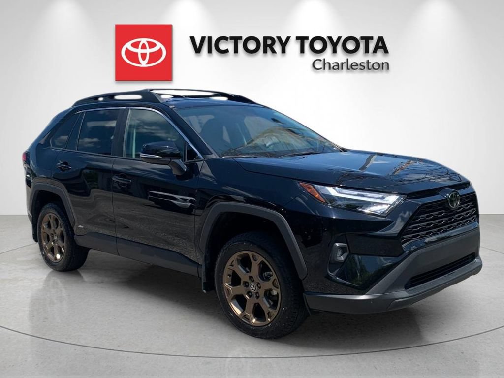 Used 2025 Toyota RAV4 Woodland Edition w/ Weather Package AWD/4WD image 5