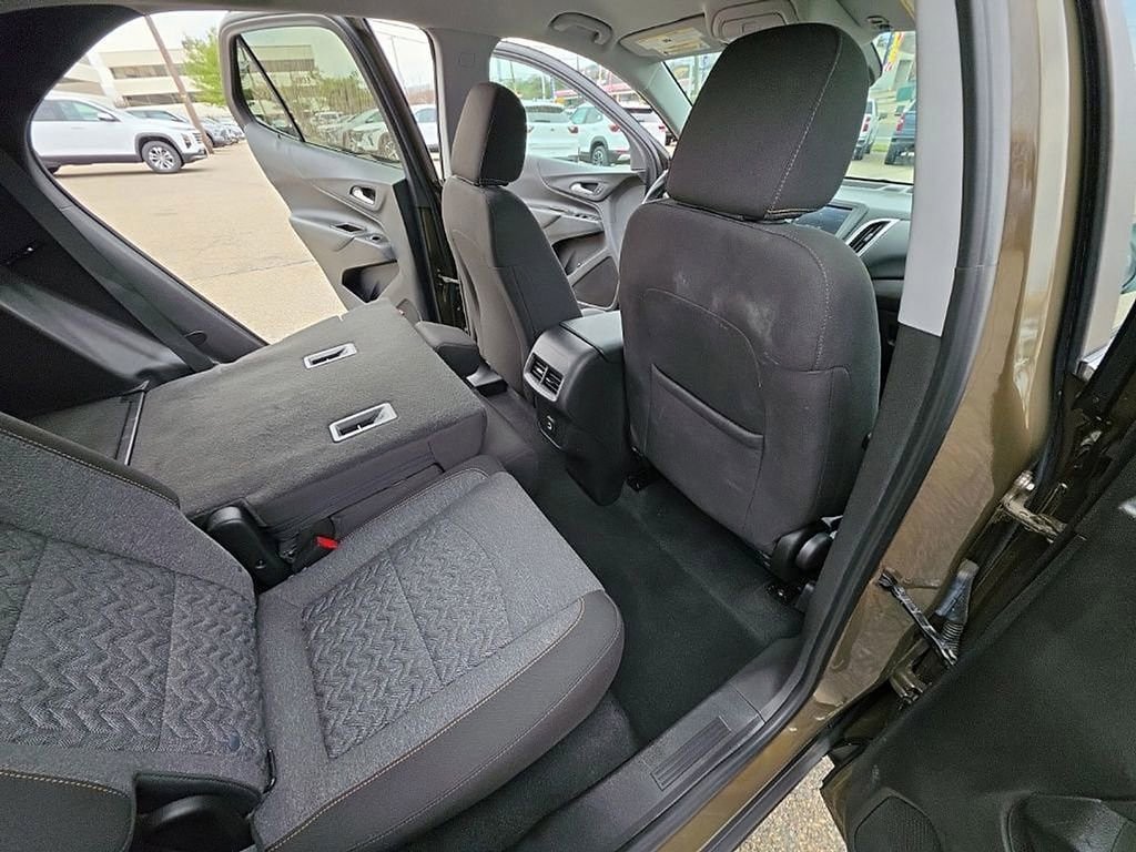 Used 2023 Chevrolet Equinox LT AWD/4WD image 27