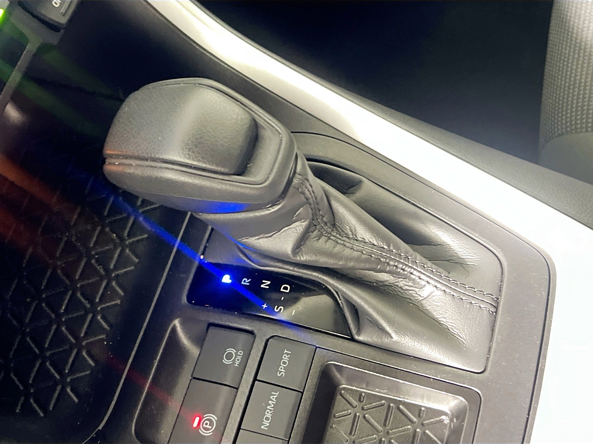 Used 2025 Toyota RAV4 LE image 24