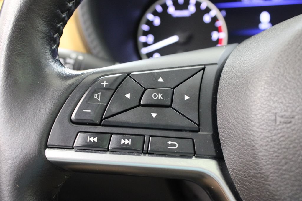 Used 2024 Nissan Sentra SV w/ SV Premium Package FWD image 26
