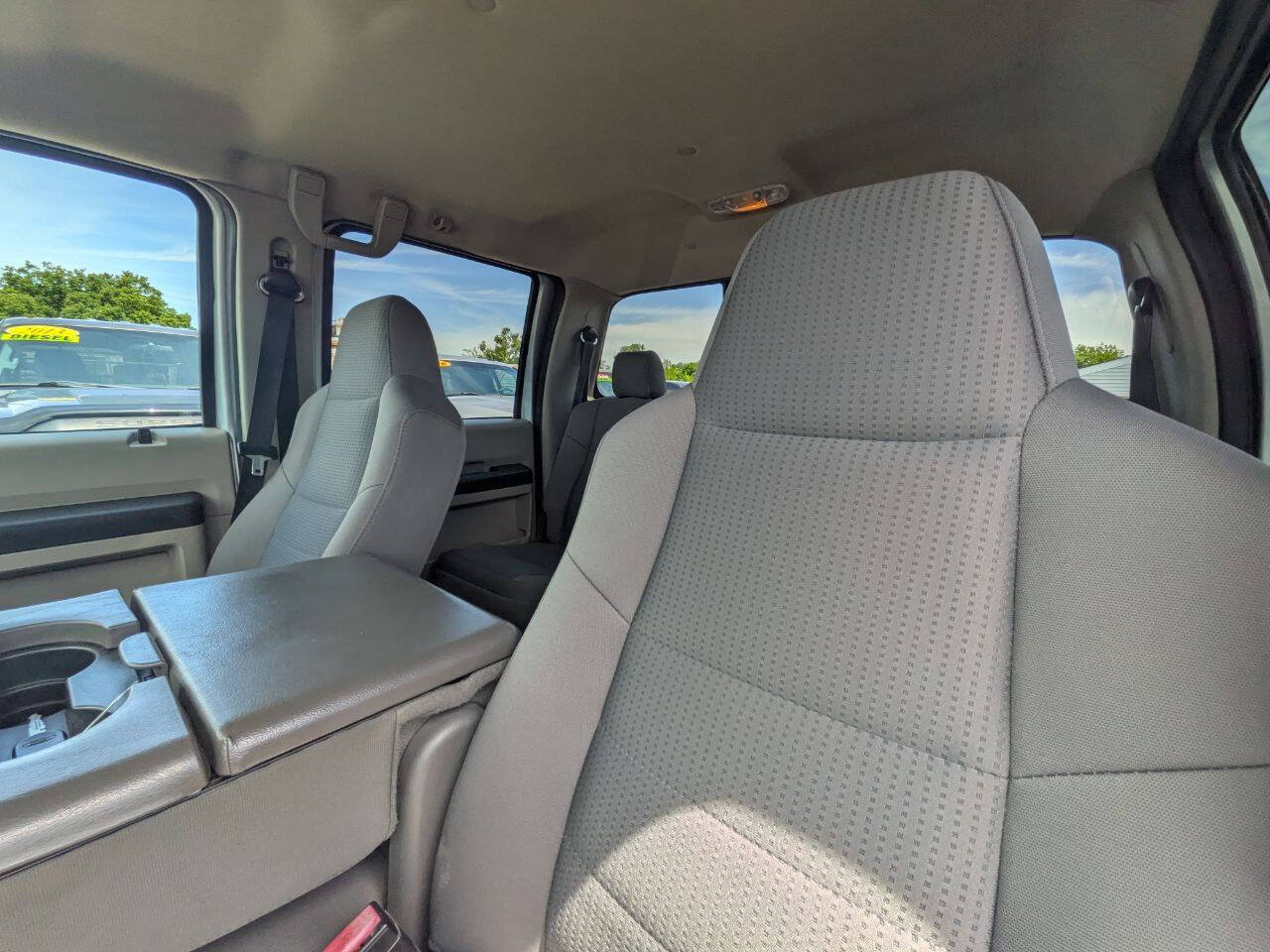 Used 2010 Ford F250 Lariat AWD/4WD image 15
