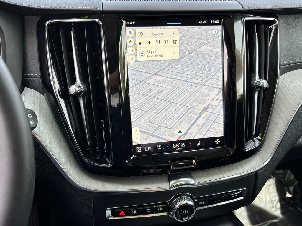 Used 2025 Volvo XC60 T8 Ultra w/ Protection Package Premier AWD/4WD image 23