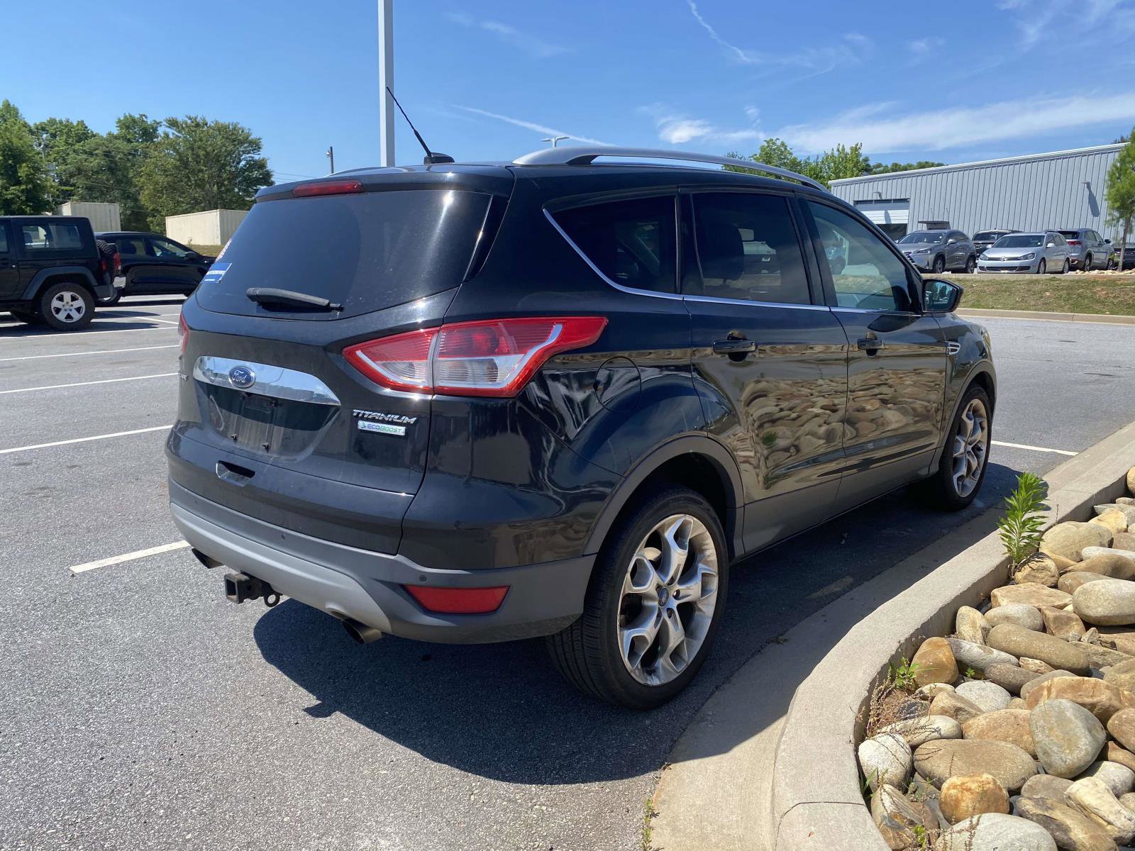 Used 2014 Ford Escape Titanium w/ Equipment Group 401A FWD image 7