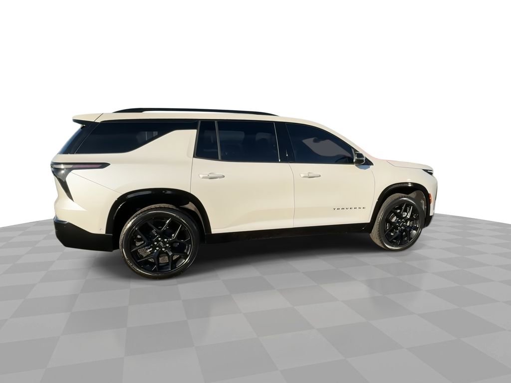 Certified 2025 Chevrolet Traverse RS w/ LPO, Floor Liner Package image 2