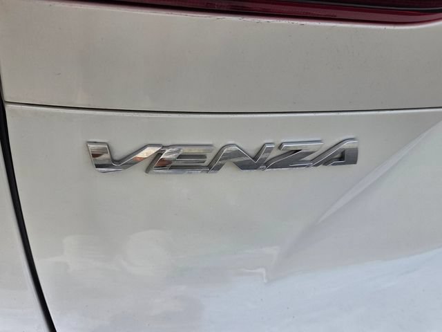 Used 2022 Toyota Venza Limited AWD/4WD image 11