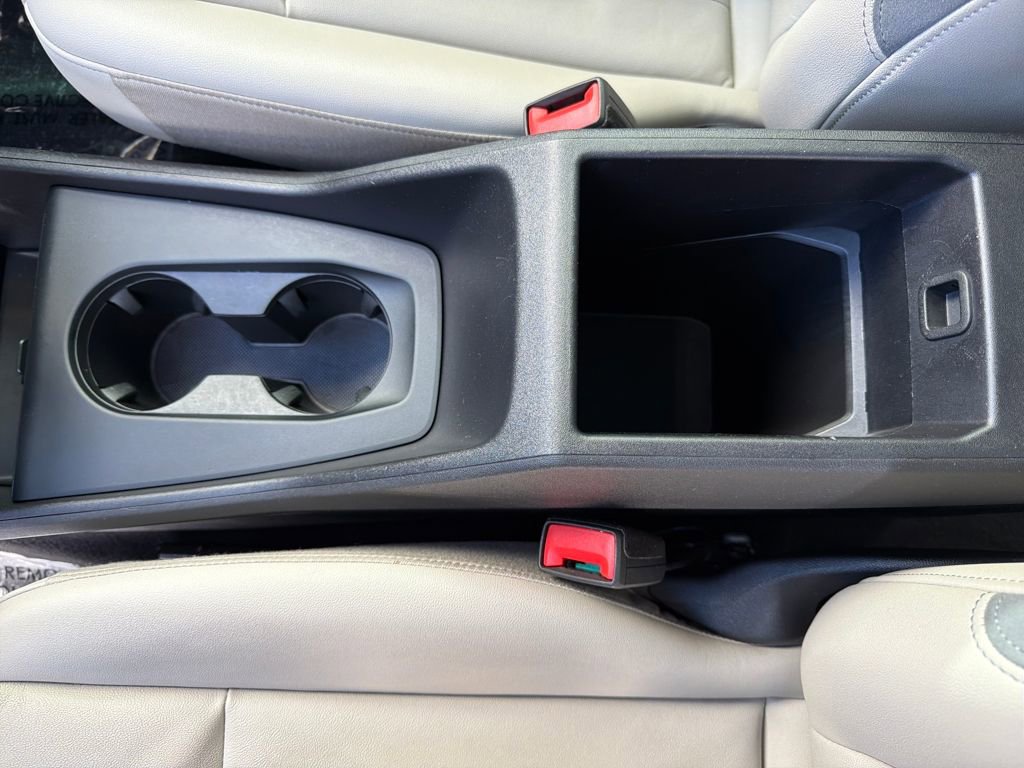 Used 2024 Audi Q4 e-tron Premium Plus image 25