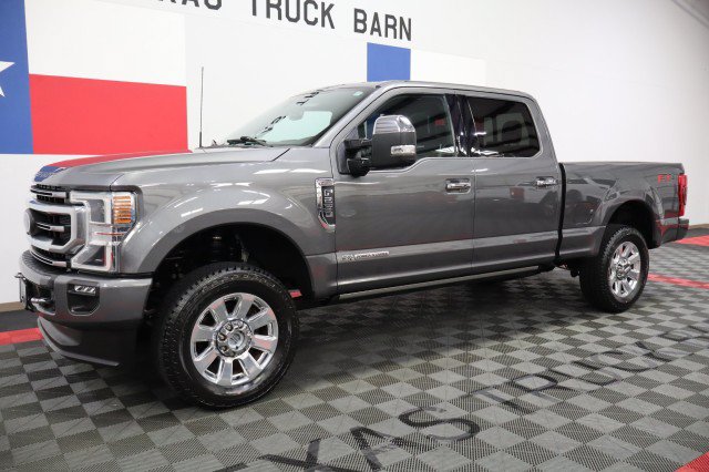 Used 2022 Ford F250 Platinum w/ FX4 Off-Road Package AWD/4WD image 2