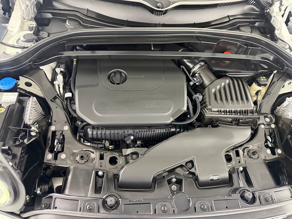 Used 2024 MINI Cooper Countryman S w/ Premium Package FWD image 33